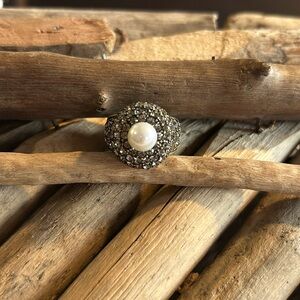 Vintage Heidi Daus Pearl Ring